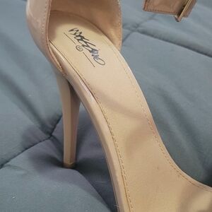 Women's heels